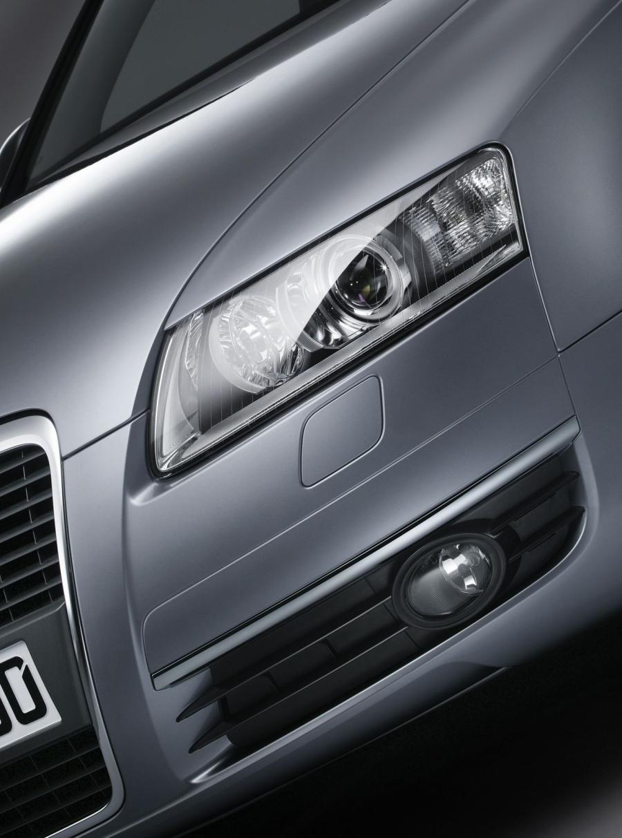 Детали экстерьера Audi A6 3.2 Quattro Security (4F, C6) 2005 года  (фото 9 из 9)